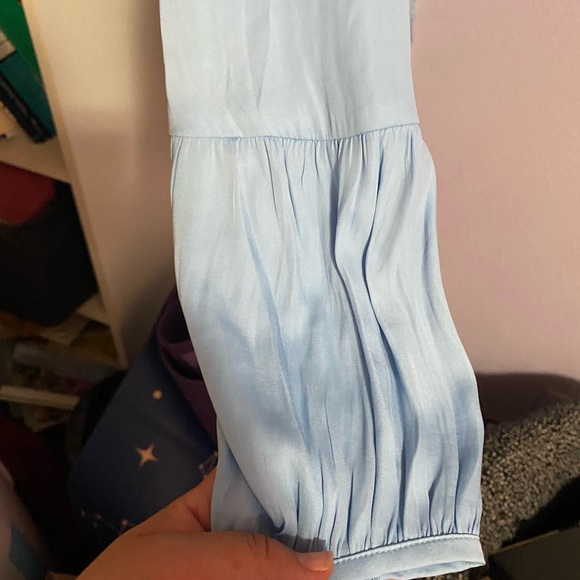 Elegant Ann Taylor boho style Blouse. Blouson sleeves. Button down neck - Picture 4 of 6